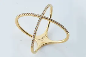 Geometric gold ring · background removal original image