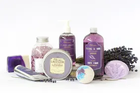 Cosmetics · product retouching original photograph